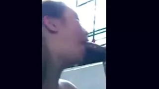 Körpə mənim sərt sikimi əmir və topları yalayır