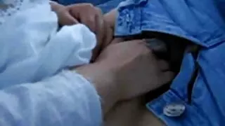 Ekzotik babe toqquşmalarla və onun qapması ilə oynayır