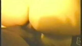Çox pis lezbo babes oynayır