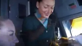 Kameranın qarşısında döyülmək