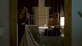 Ayaqlarını geniş yayaraq