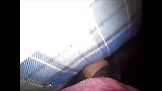 Bu gözəllik nəhəng qara xoruzları sevir